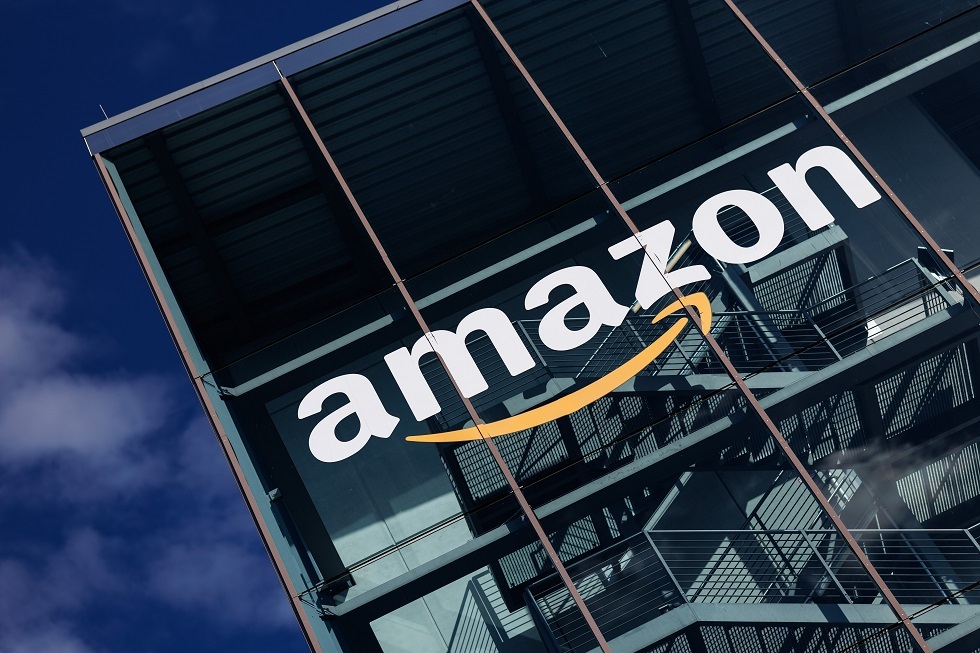 أمازون تبحث في إمكانية استئناف مشروع تلفزيوني بمشاركة ابن ترامب