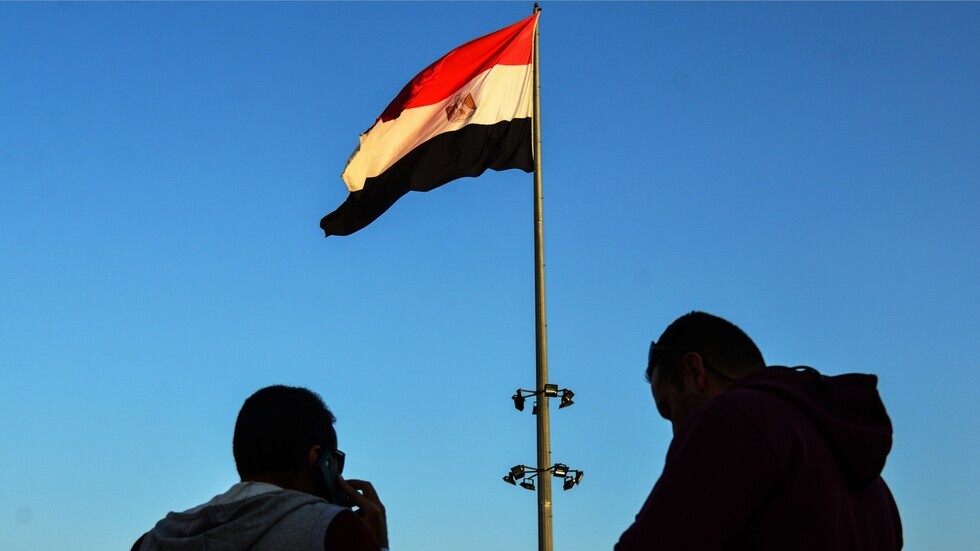مصر تسقط الجنسية عن مواطنين بسبب التجنس والخدمة العسكرية