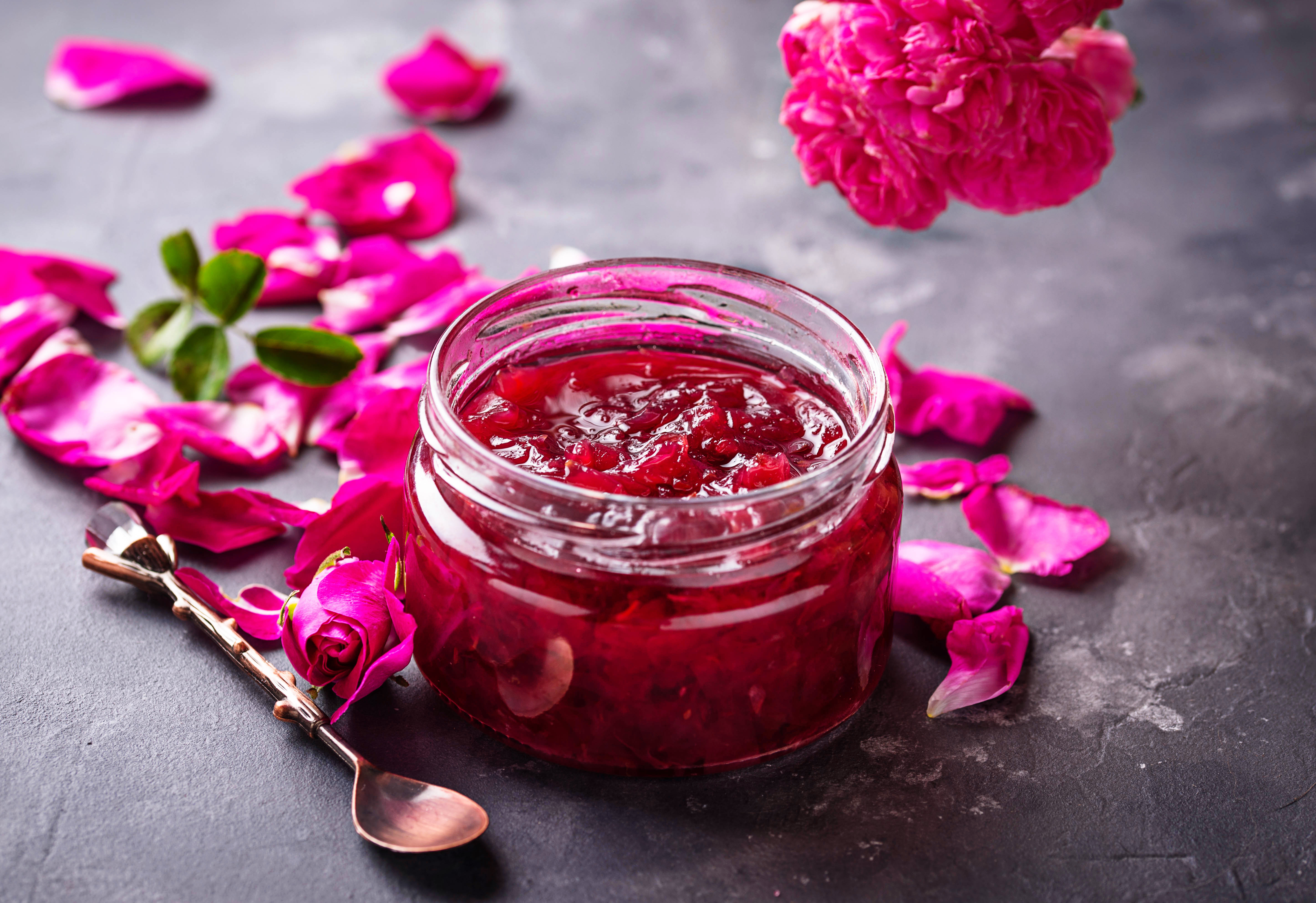 مربى الورد: حكاية الطعم والعطر عبر الثقافات