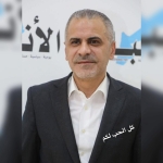 عبدالحكيم حفار يبارك للزميل حسين  الجغبير ناشر ورئيس تحرير  جريدة الانباط اليومية بمناسبة مرور واحد وعشرون عاما على تاسيسها