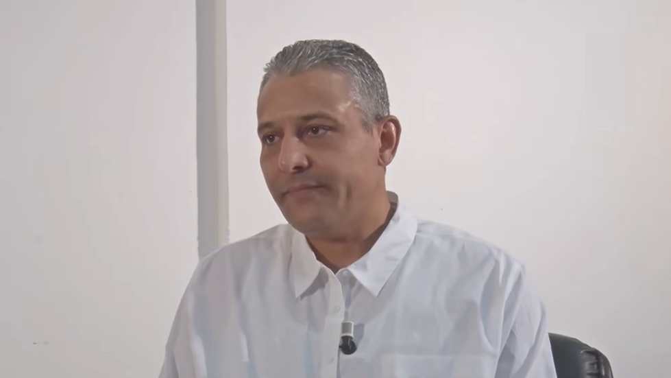 عماد الطرابلسي يحكم عليه بعشر سنوات سجنا بتهم فساد مالي في تونس