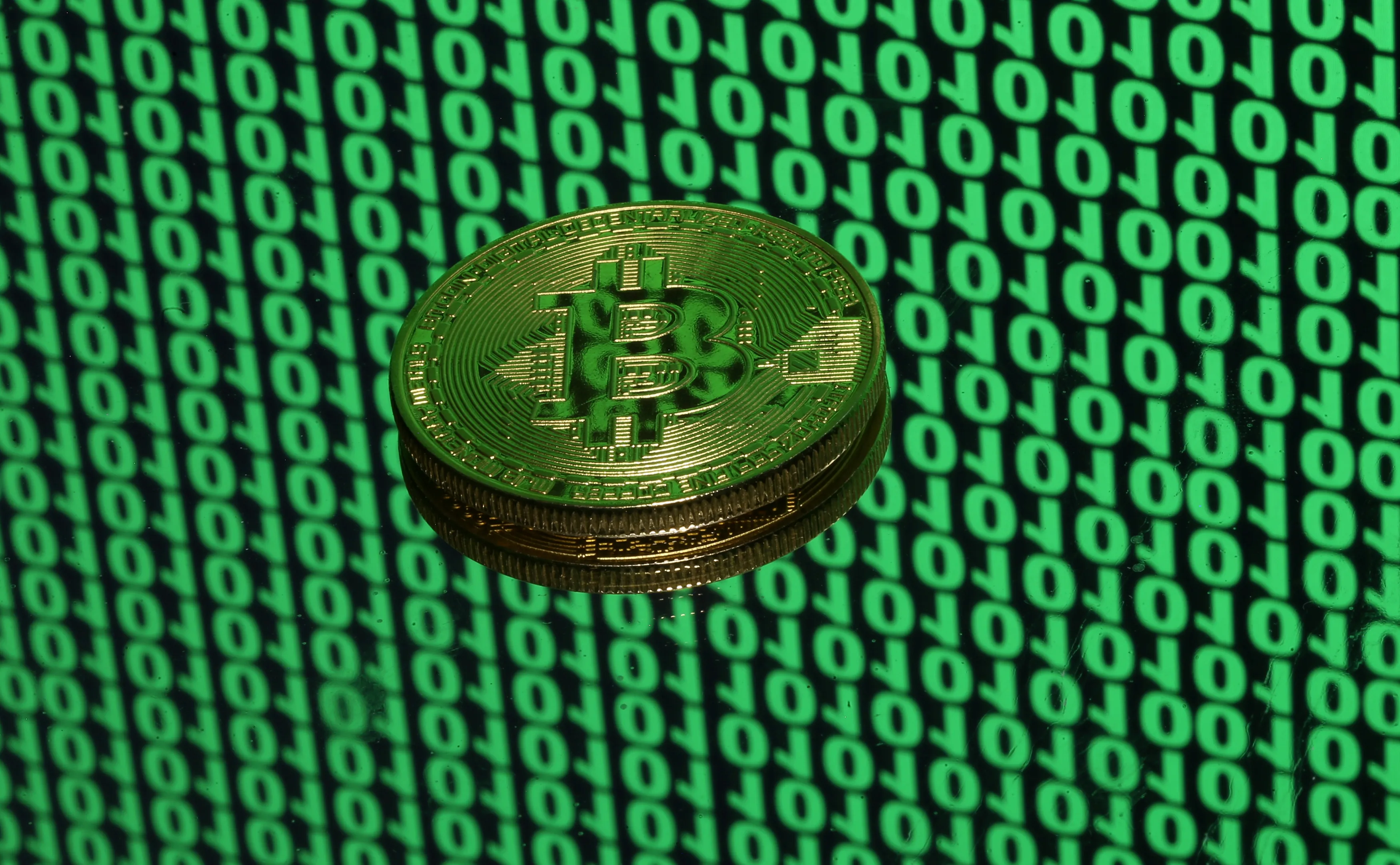 النفوذ الأمريكي يهدد عملات البلوك تشين بعد تجميد أصول إيرانية