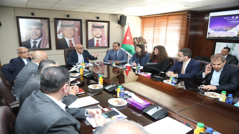 وزير المياه يطلق عقد إدارة وتشغيل مياه اليرموك لتحسين الخدمات