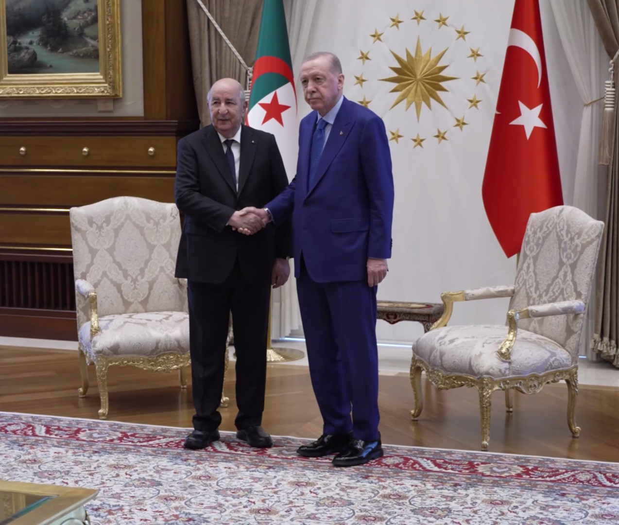 زيارة تبون إلى تركيا تعزز التعاون الاستراتيجي بين الجزائر وأنقرة