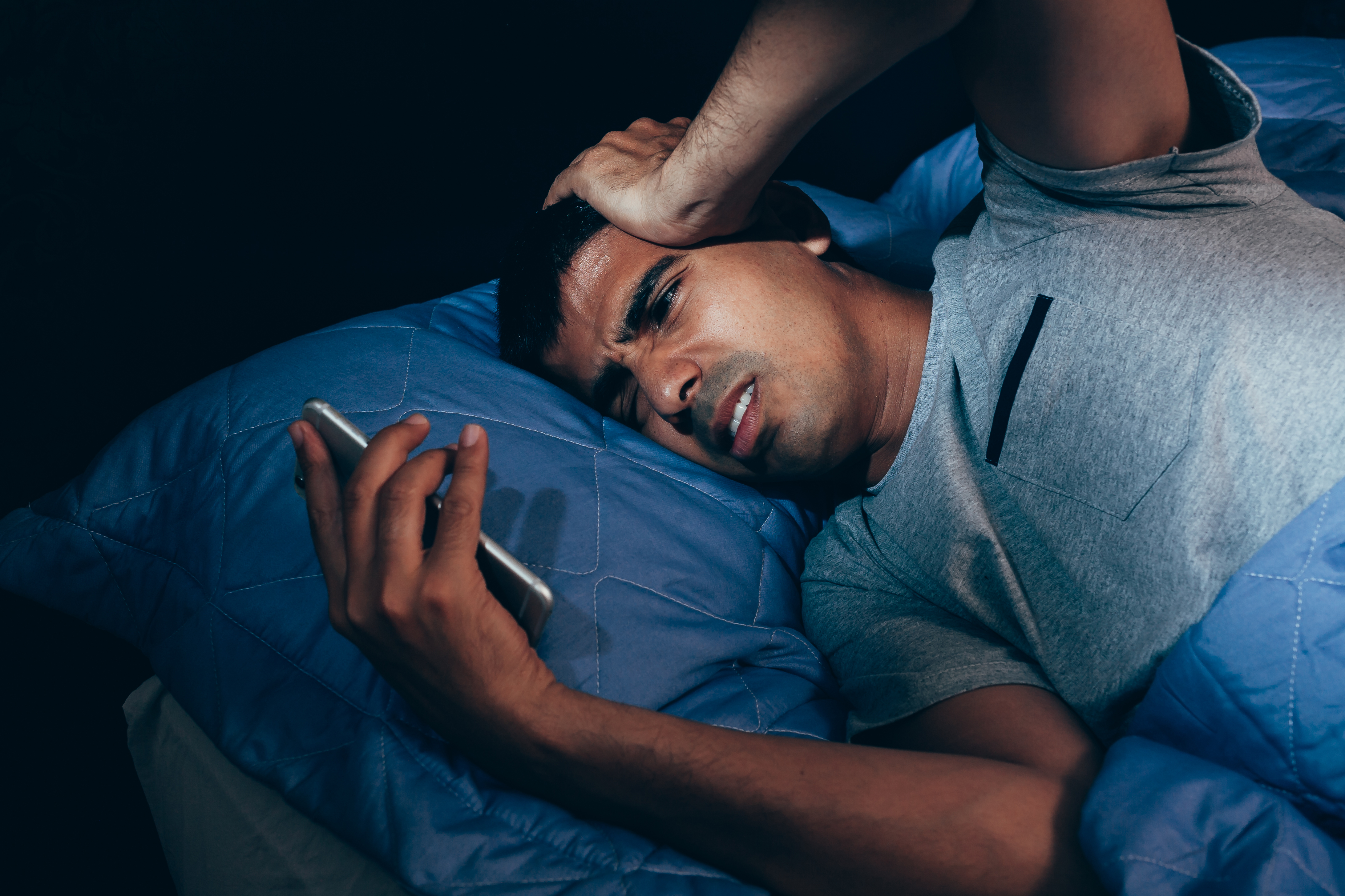 استثمر في صباحك: 7 عادات لتحسين أدائك الذهني