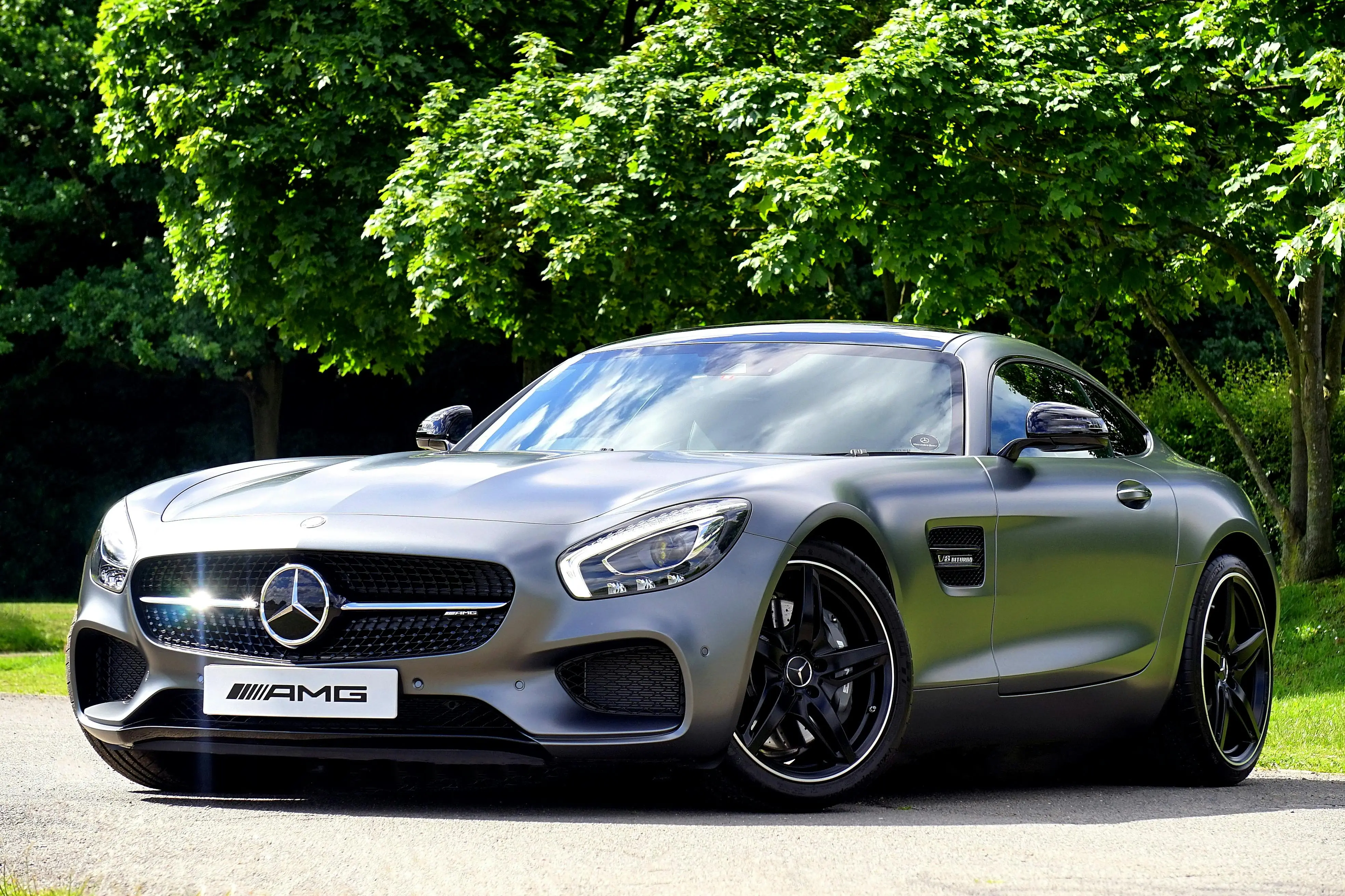 مرسيدس AMG تعيد إحياء محرك V8 وتؤكد استمرار إرث الاحتراق الداخلي