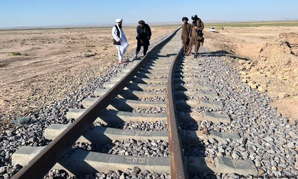 روسيا وأوزبكستان تستأنفان مشروع سكة الحديد العابرة لأفغانستان