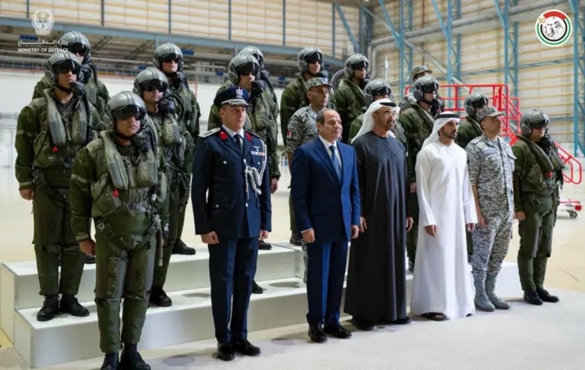 تطورات عسكرية في الخليج: مصر تساهم في الدفاع الإقليمي وإيران تراقب عن كثب