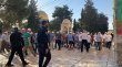 مستوطنون يهاجمون المسجد الاقصى تحت حماية الاحتلال