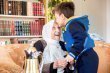 العيدية رمز المحبة والكرم في الثقافات الإسلامية