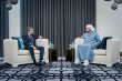 استقبال عبدالله بن زايد للمدير العام للوكالة الدولية للطاقة الذرية في أبوظبي