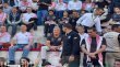 رئيس وزراء الاردن يتابع مباراة النشامى والنمسا في المدرج الروماني