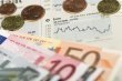 رهان الغرب على تريليونات الدولارات لاستعادة السيادة الصناعية وفك الارتباط مع الصين