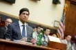 الفيدرالي الامريكي يجدد التزامه بمكافحة التضخم ويحذر من مفاجات السياسة النقدية