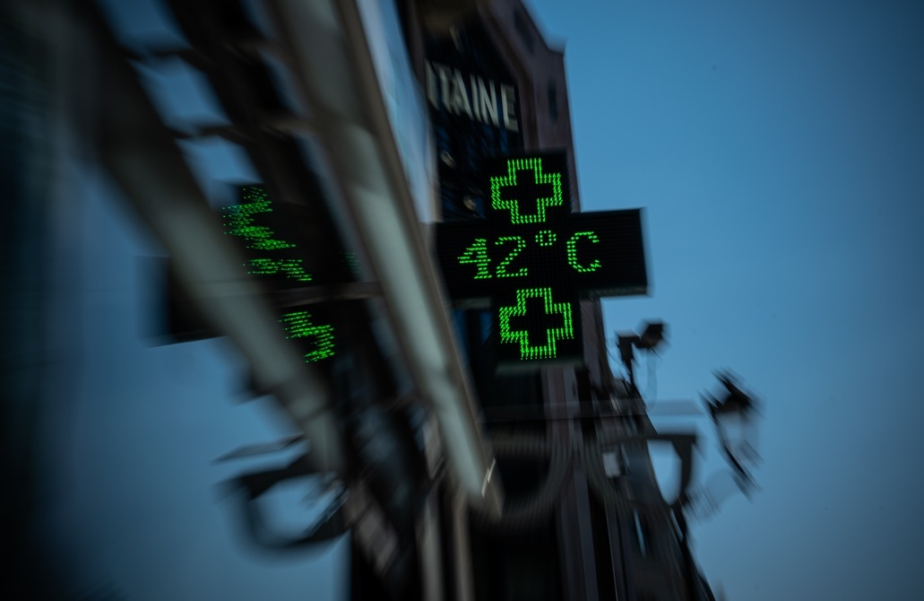 {title}
