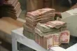 خيارات العراق الاقتصادية بين بيع الاصول ومنح الموظفين اجازات طويلة