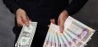 انهيار قياسي في سعر صرف التومان الايراني امام الدولار وسط ضغوط امريكية خانقة