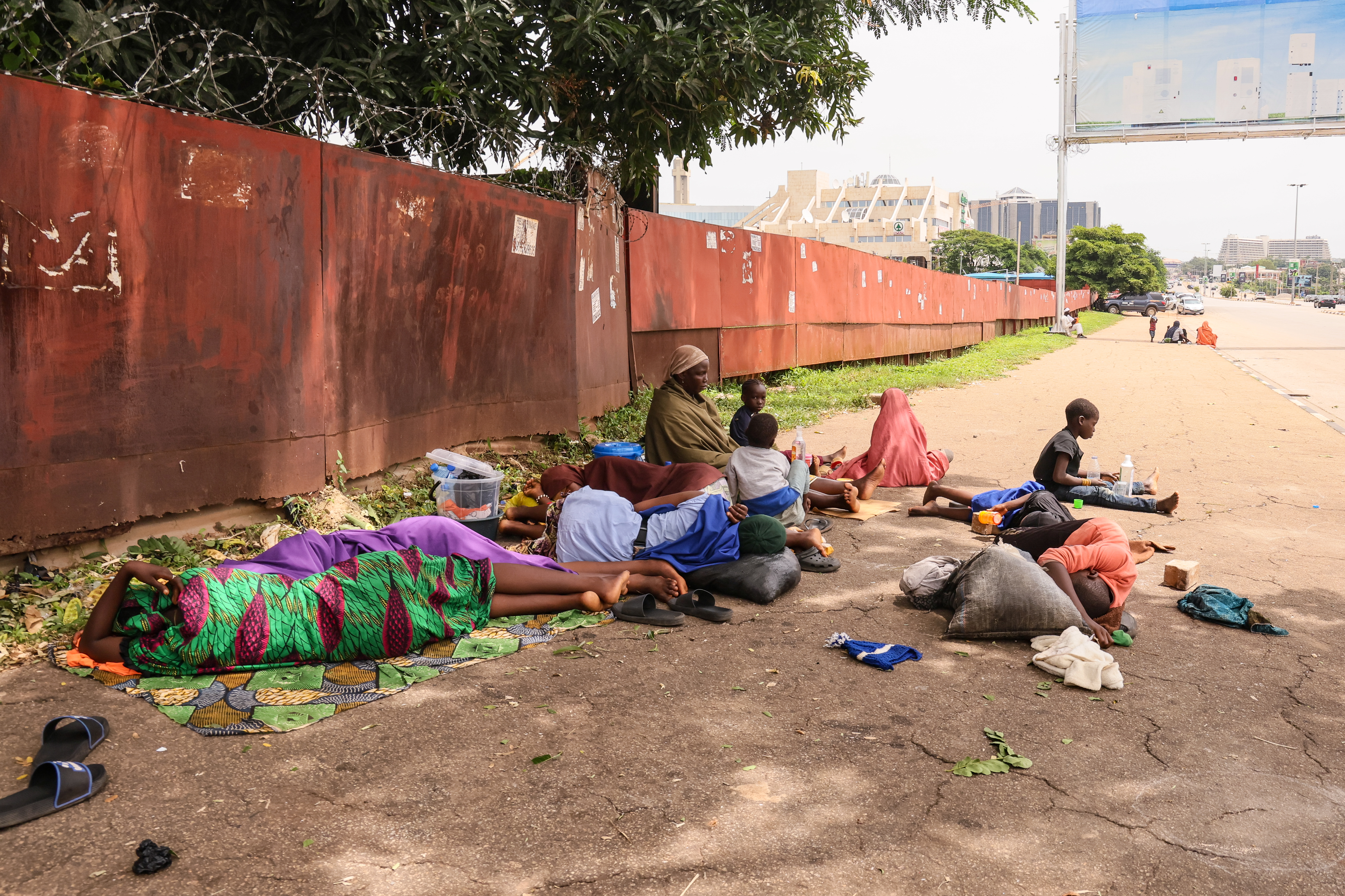 {title}