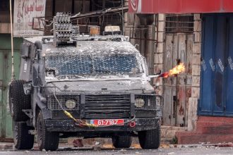 الاحتلال الإسرائيلي يقتحم نابلس وبلدات وقرى عدة في محيطها
