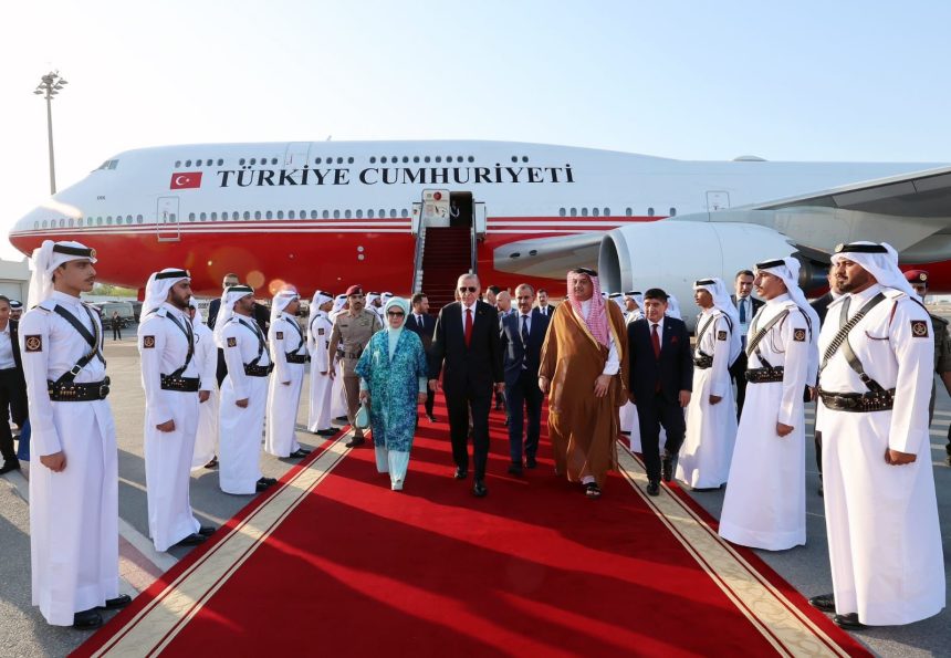 اردوغان قبل قليل يصل قطر في محطته الثانية …