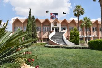 جامعة اليرموك تقرر معاملة طلبة البرامج الدولية الجدد معاملة الطلبة الأردنيين في "الموازي"