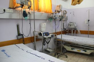 غزة :الصحة تحذر من توقف خدمات غسيل الكلى بمستشفيات القطاع